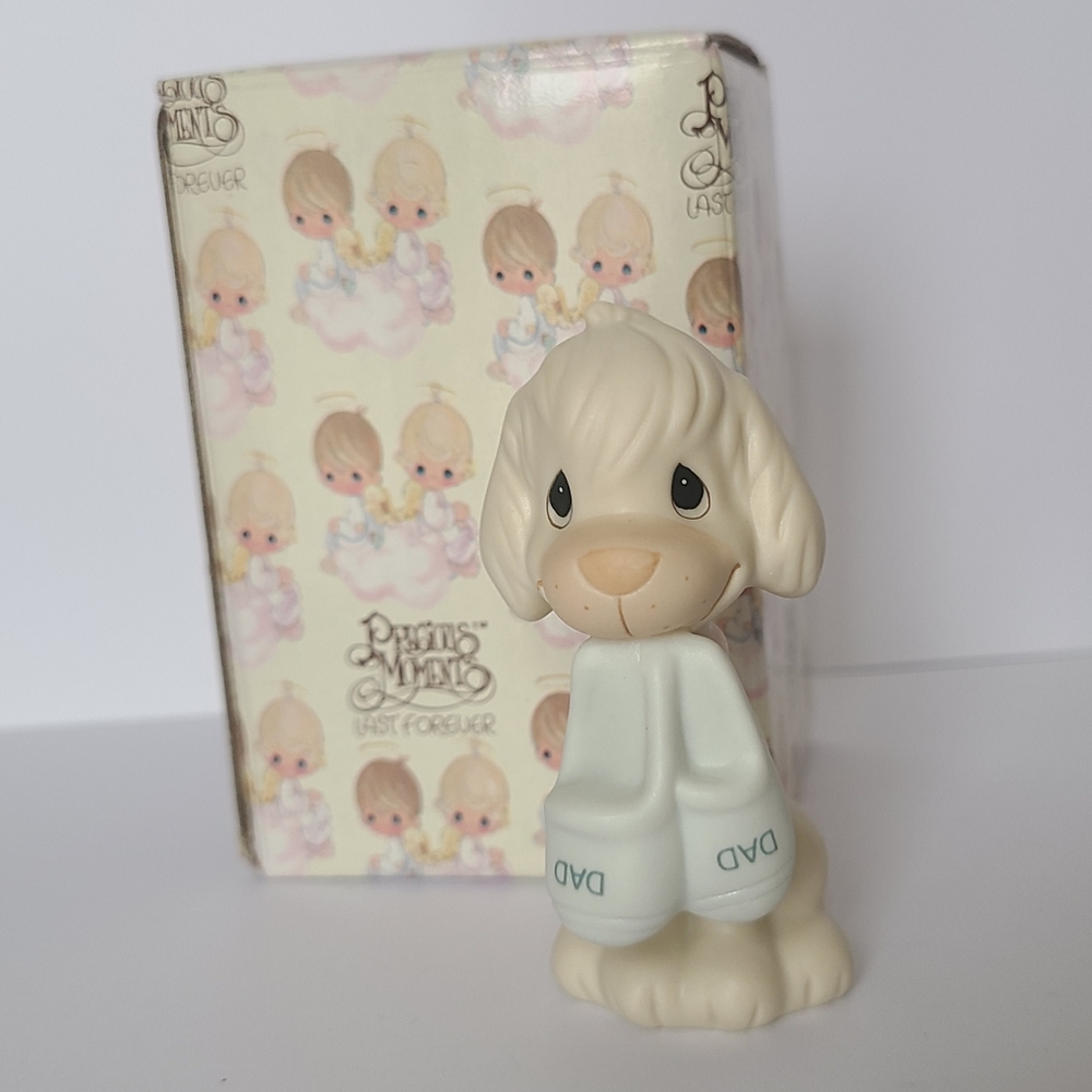 Precious Moments Dog Animal E-9267B Porcelain Collectible Figurine